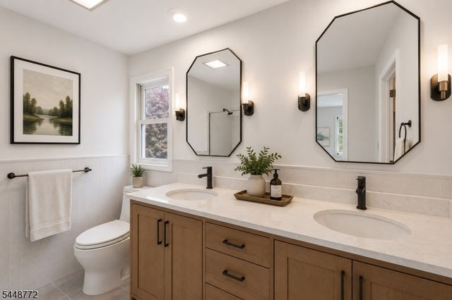 8 Patriot Rd, Peapack Gladstone Boro, NJ 07934