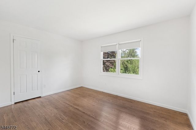 8 Patriot Rd, Peapack Gladstone Boro, NJ 07934