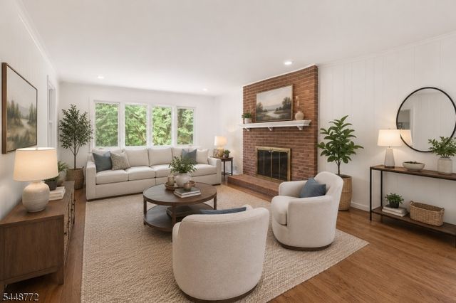 8 Patriot Rd, Peapack Gladstone Boro, NJ 07934