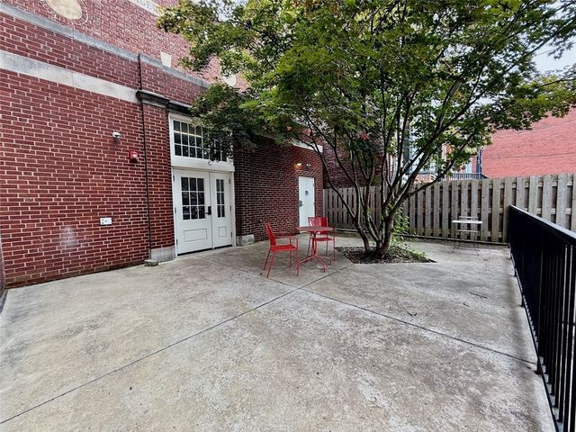 212 45th St 2D, Lawrenceville, PA 15201