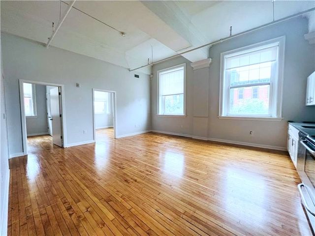 212 45th St 2D, Lawrenceville, PA 15201