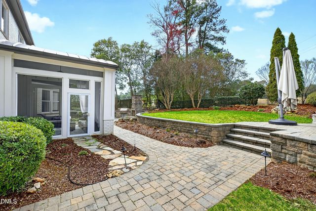 6701 Foxfire Place, Raleigh, NC 27615