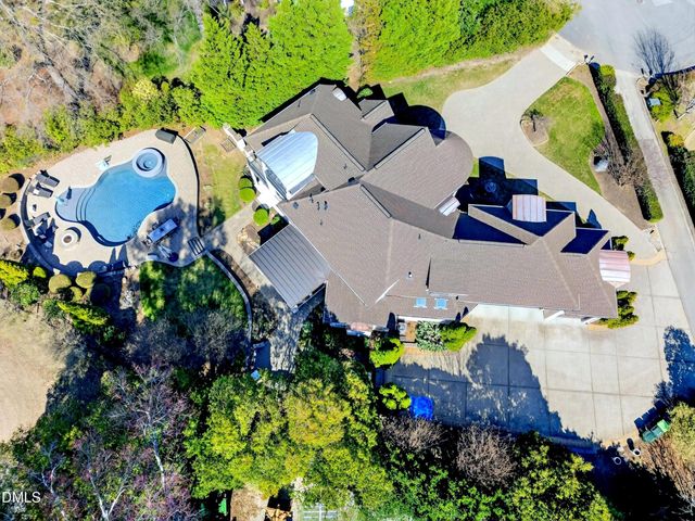 6701 Foxfire Place, Raleigh, NC 27615