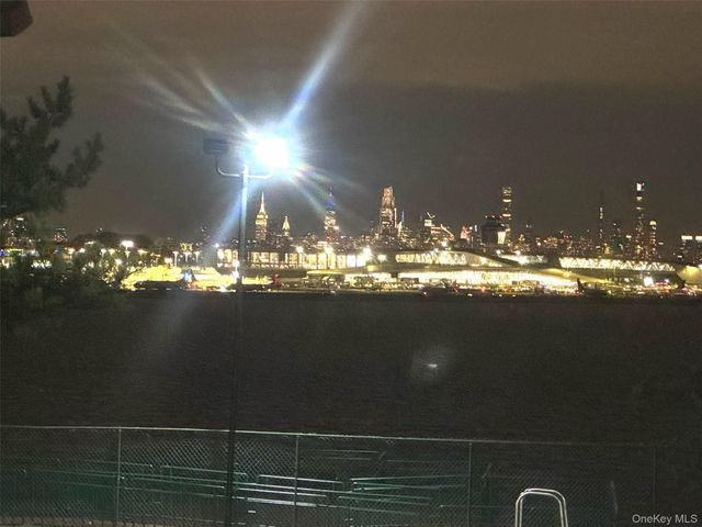 25-28 120th Street C2B, Flushing, NY 11354