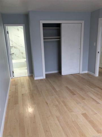 25-28 120th Street C2B, Flushing, NY 11354