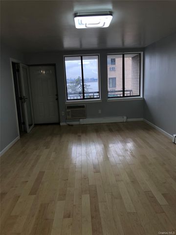 25-28 120th Street C2B, Flushing, NY 11354