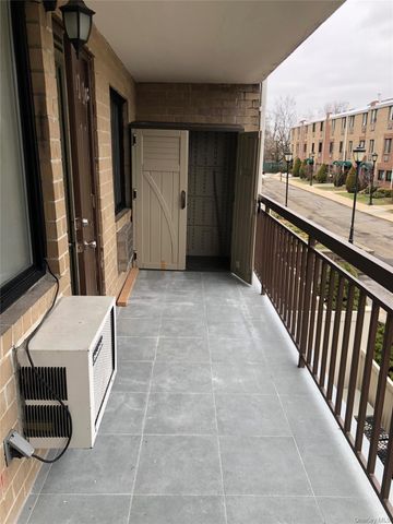 25-28 120th Street C2B, Flushing, NY 11354