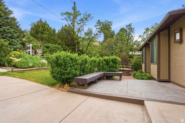 6313 BYBEE DR, Uintah, UT 84403