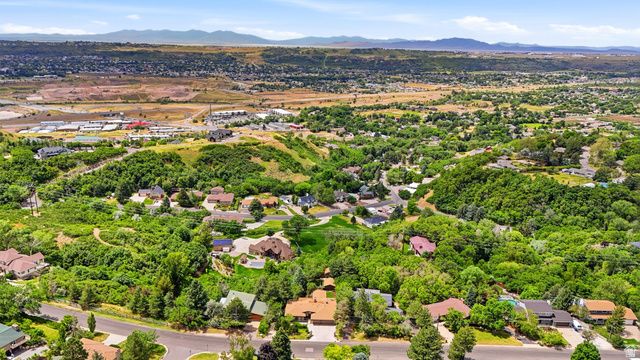 6313 BYBEE DR, Uintah, UT 84403