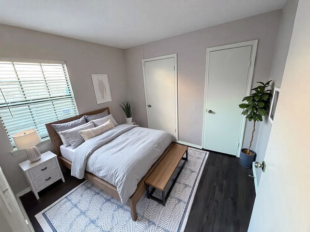 409-411 Dollins Street, Cedar Hill, TX 75104