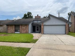 2726 Mesquite Drive, Sugar Land, TX 77479