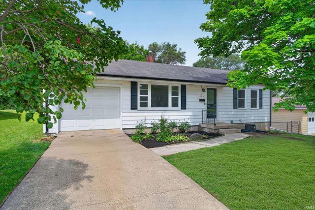 1123 Hedgewood Drive, Lafayette, IN 47904
