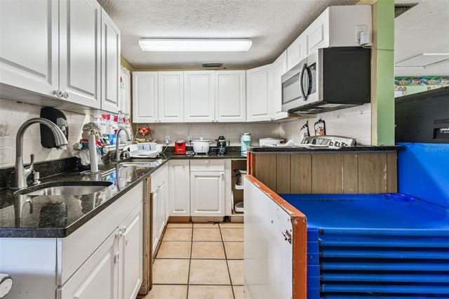 9912 N MYRTLE STREET, Tampa, FL 33617