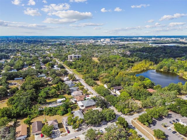 9912 N MYRTLE STREET, Tampa, FL 33617