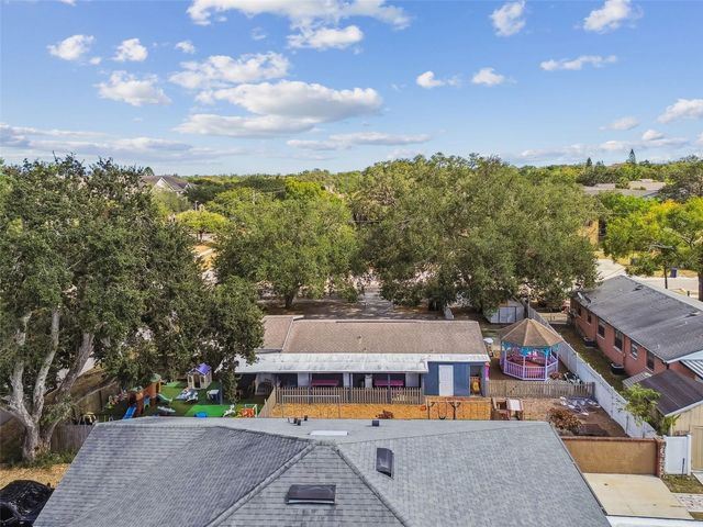 9912 N MYRTLE STREET, Tampa, FL 33617