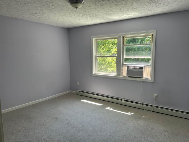 31 Hillside Drive, Williston, VT 05495