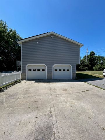 31 Hillside Drive, Williston, VT 05495
