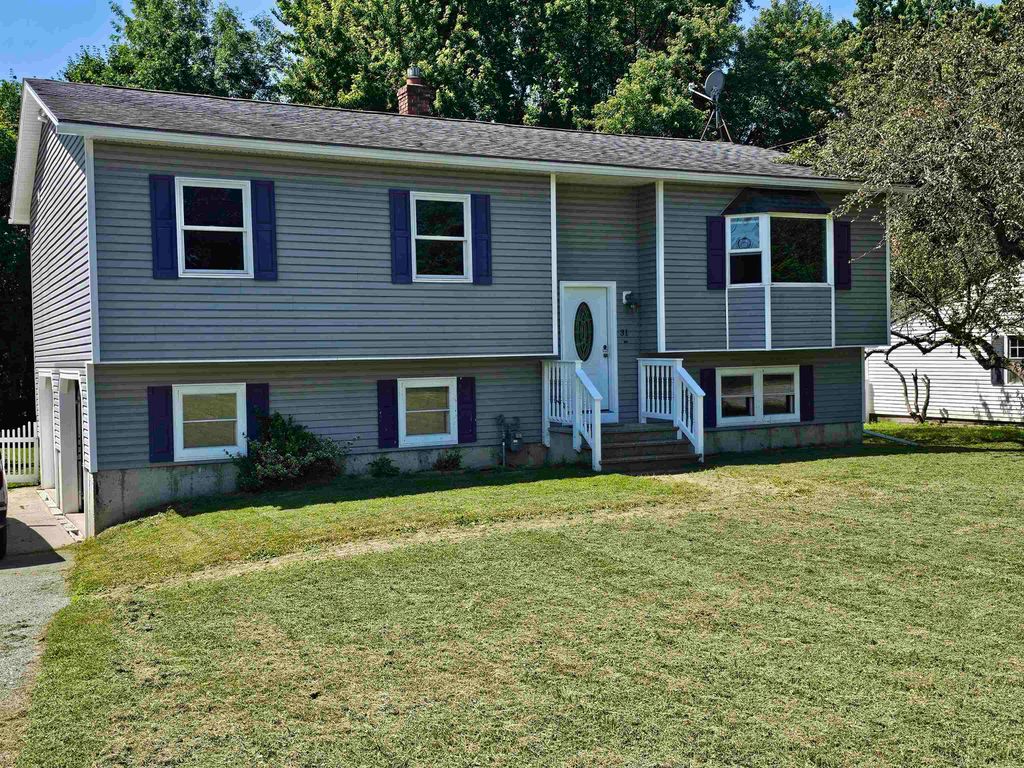 31 Hillside Drive, Williston, VT 05495