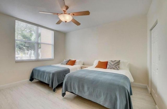 802 W Windward Way 216, Lantana, FL 33462