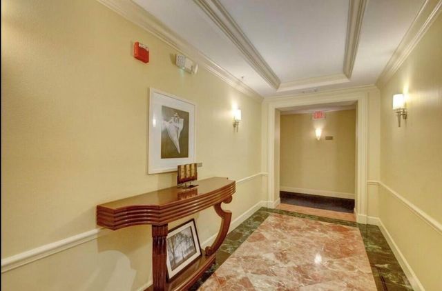 802 W Windward Way 216, Lantana, FL 33462