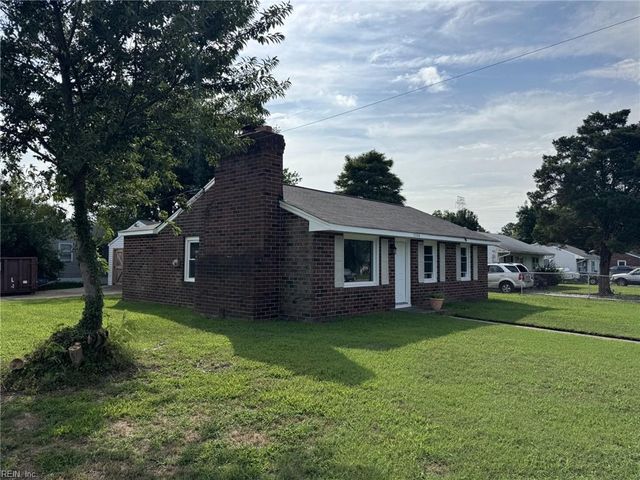 7306 Orcutt AVE, Newport News, VA 23605