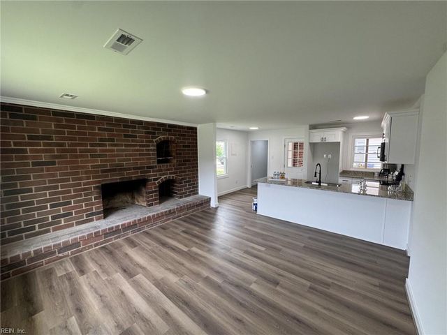 7306 Orcutt AVE, Newport News, VA 23605