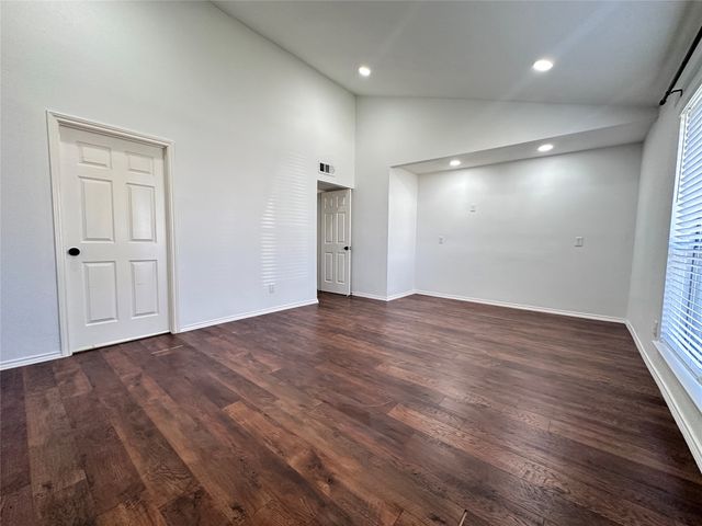 1818 Cripple Creek Drive, Garland, TX 75041