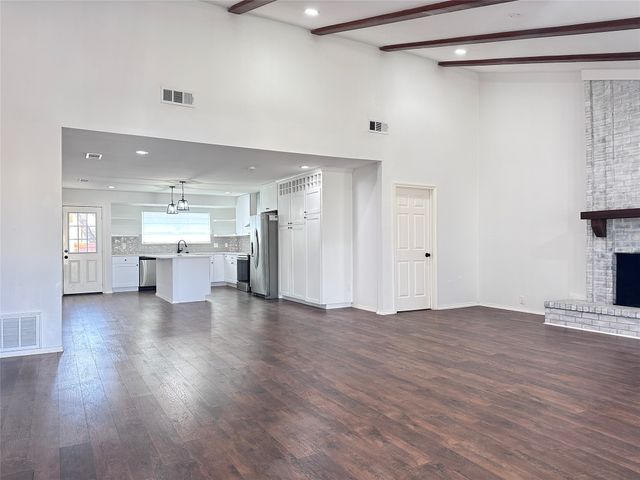 1818 Cripple Creek Drive, Garland, TX 75041