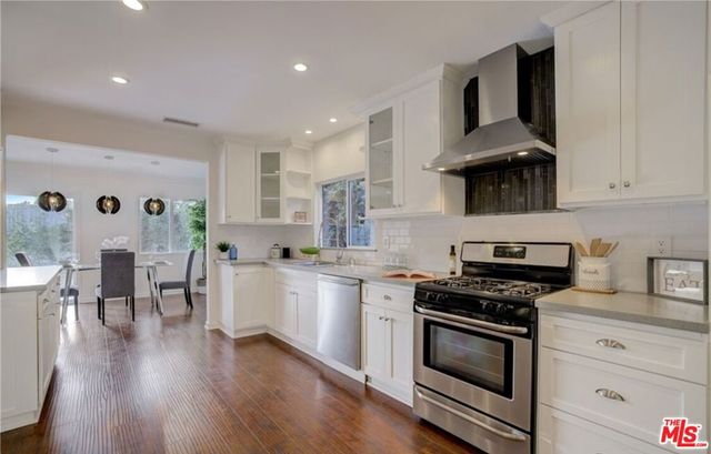 13633 Sylvan Street, Valley Glen, CA 91401