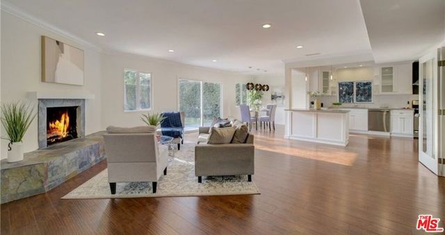 13633 Sylvan Street, Valley Glen, CA 91401