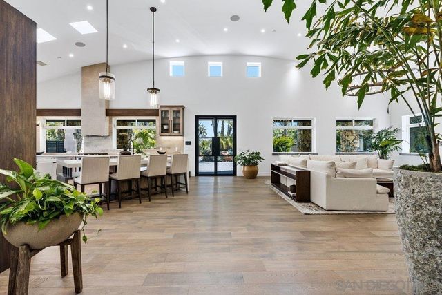 1240 Berryman Canyon, Encinitas, CA 92024