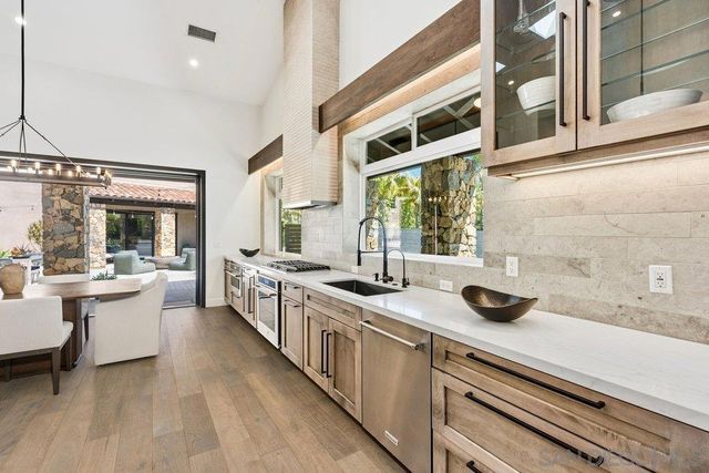 1240 Berryman Canyon, Encinitas, CA 92024