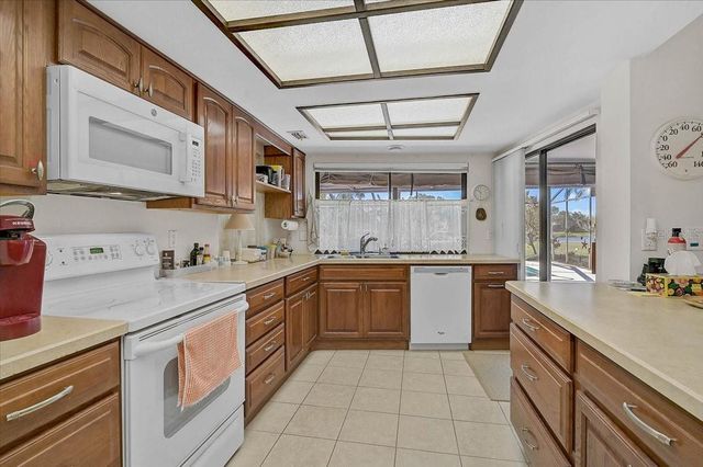 3842 TORREY PINES WAY, Sarasota, FL 34238