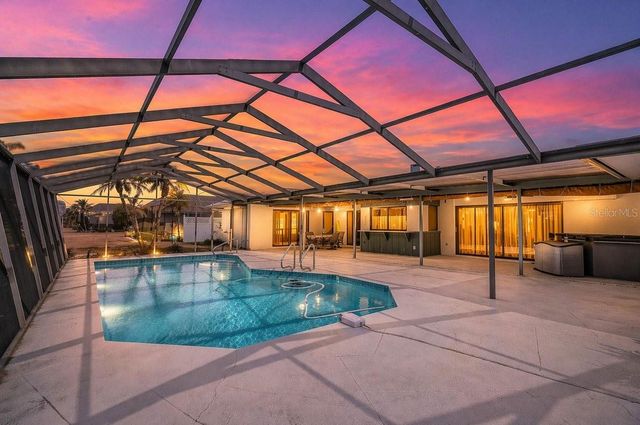 3842 TORREY PINES WAY, Sarasota, FL 34238