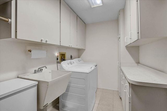 3842 TORREY PINES WAY, Sarasota, FL 34238