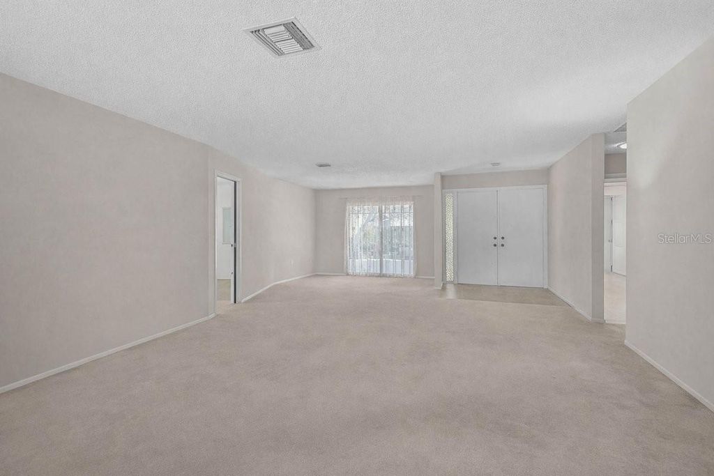 Image 13 of property listing at 3842 TORREY PINES WAY, Sarasota, FL 34238