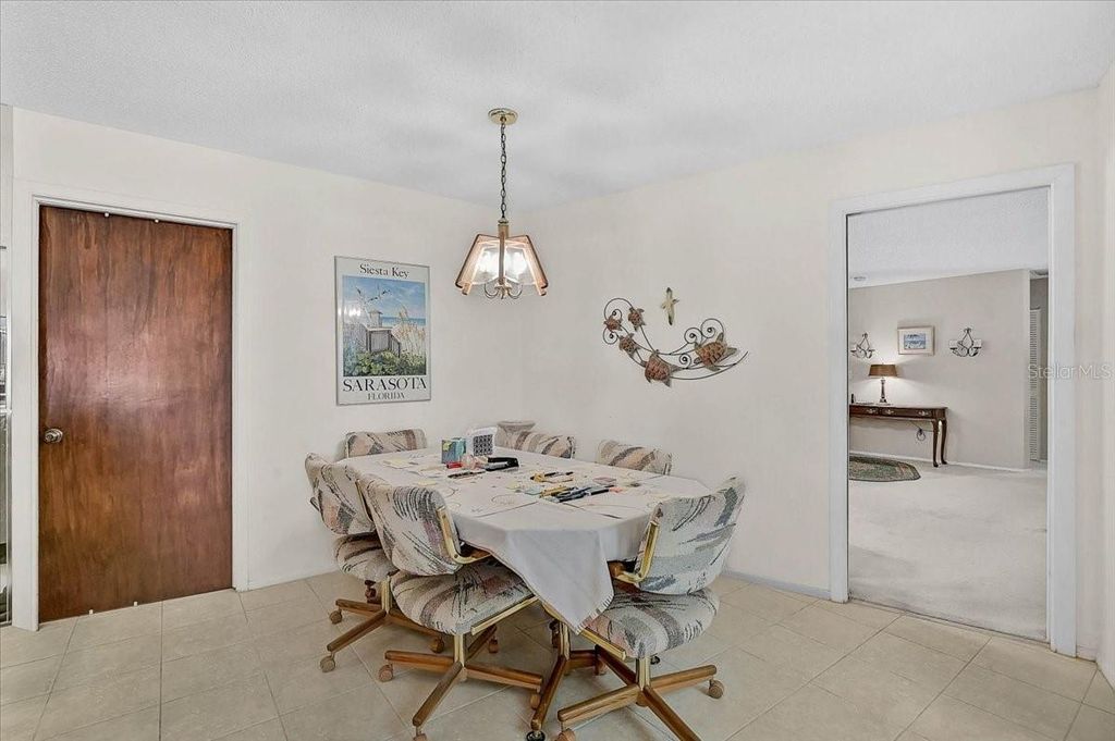 Image 14 of property listing at 3842 TORREY PINES WAY, Sarasota, FL 34238