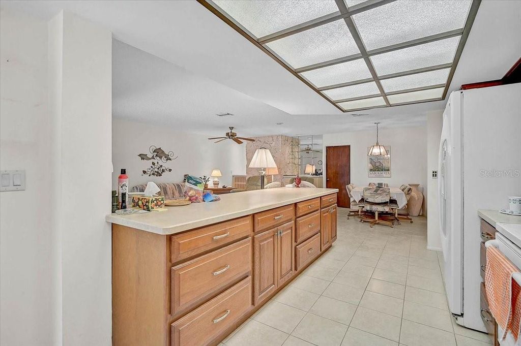 Image 20 of property listing at 3842 TORREY PINES WAY, Sarasota, FL 34238