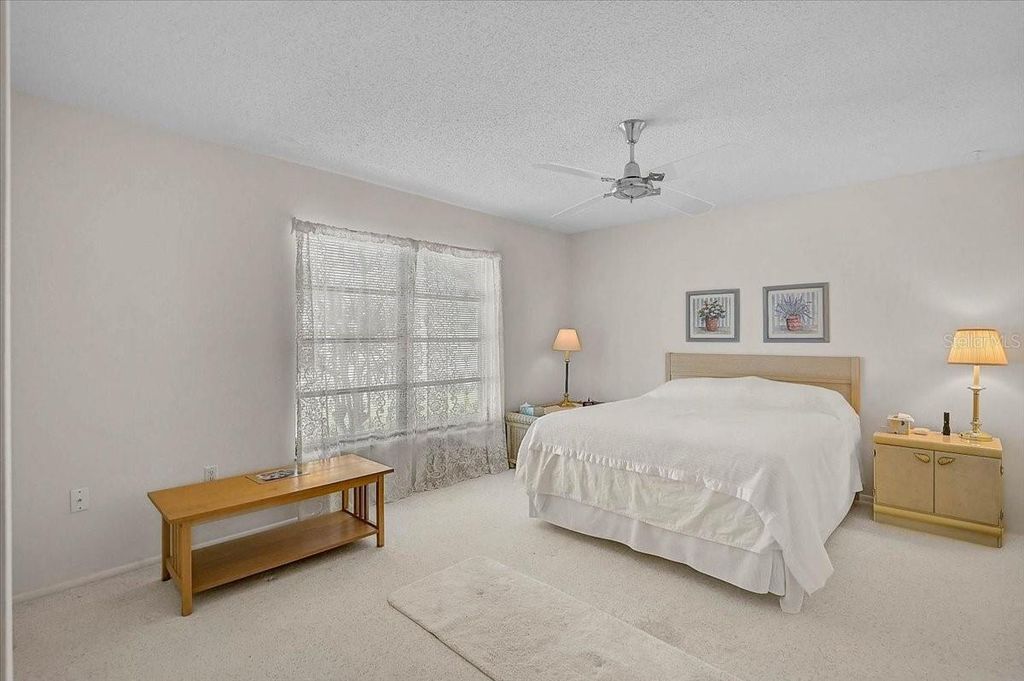 Image 37 of property listing at 3842 TORREY PINES WAY, Sarasota, FL 34238