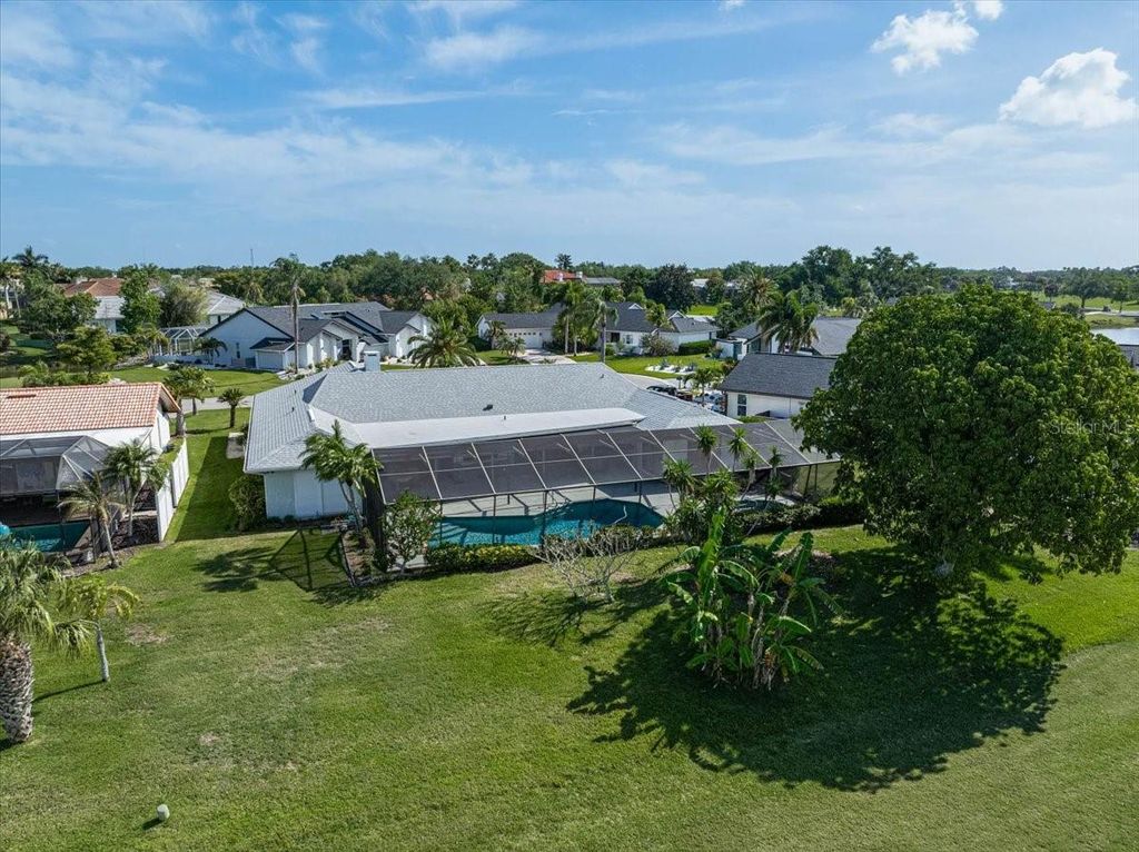 Image 58 of property listing at 3842 TORREY PINES WAY, Sarasota, FL 34238