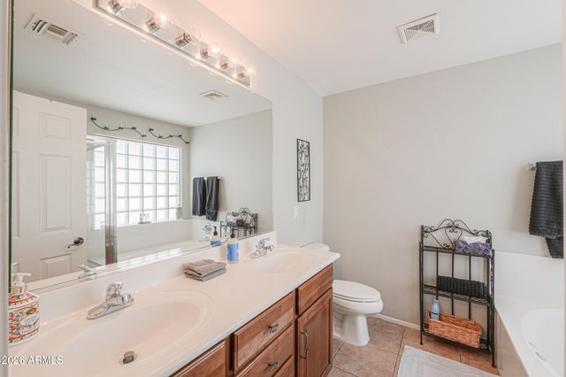 44173 W GARDEN Lane, Maricopa, AZ 85139