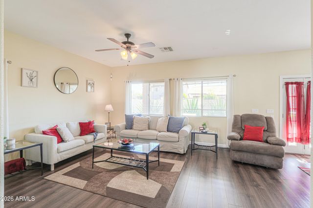 44173 W GARDEN Lane, Maricopa, AZ 85139