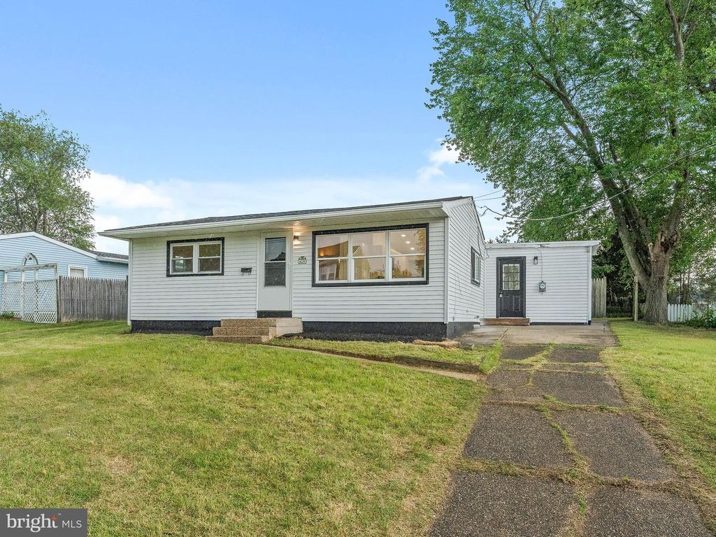 46 INDIAN QUEEN LN, MAPLE SHADE, NJ 08052 — photo 3