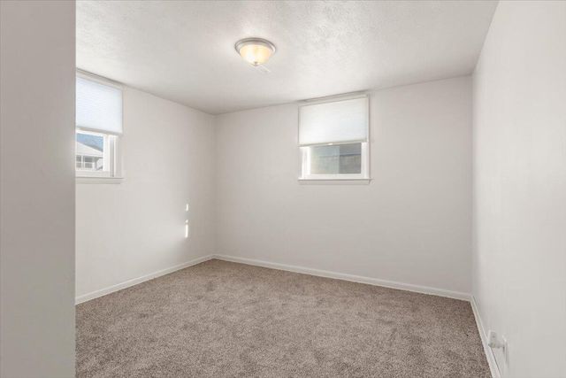 27 KIMBERLY Drive, Council Bluffs, IA 51503