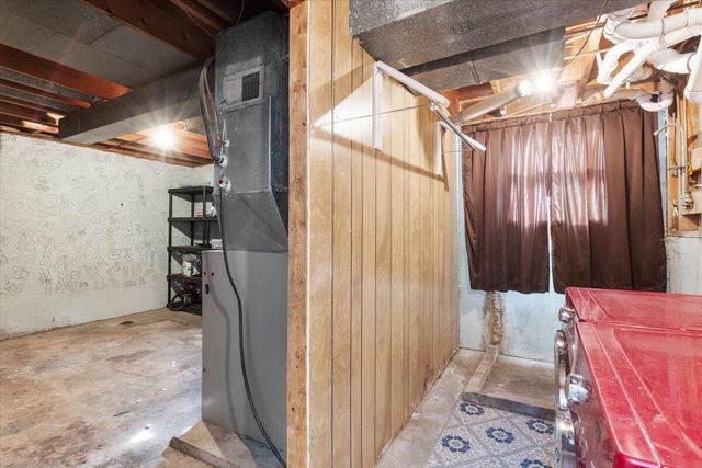 27 KIMBERLY Drive, Council Bluffs, IA 51503