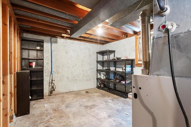 27 KIMBERLY Drive, Council Bluffs, IA 51503