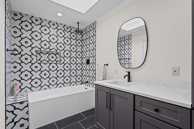 2 Parliament Place, Dallas, TX 75225