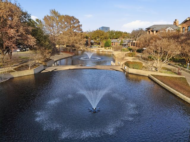 2 Parliament Place, Dallas, TX 75225