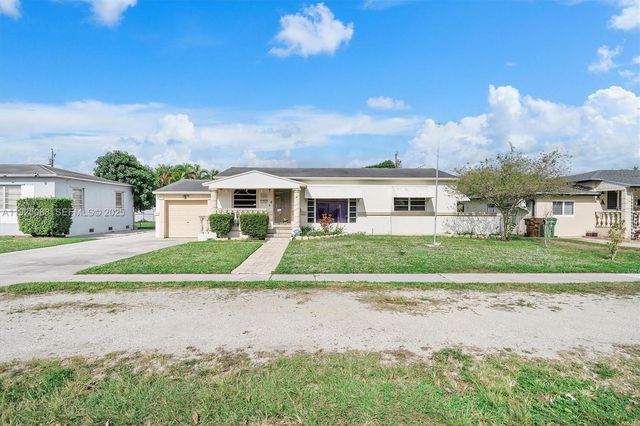 355 W 54th St, Hialeah, FL 33012