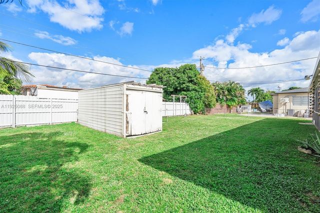 355 W 54th St, Hialeah, FL 33012